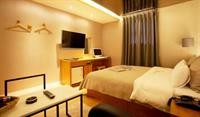 The S Hotel 24/61