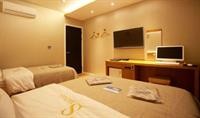 The S Hotel 8/61