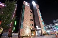 The S Hotel 16/61