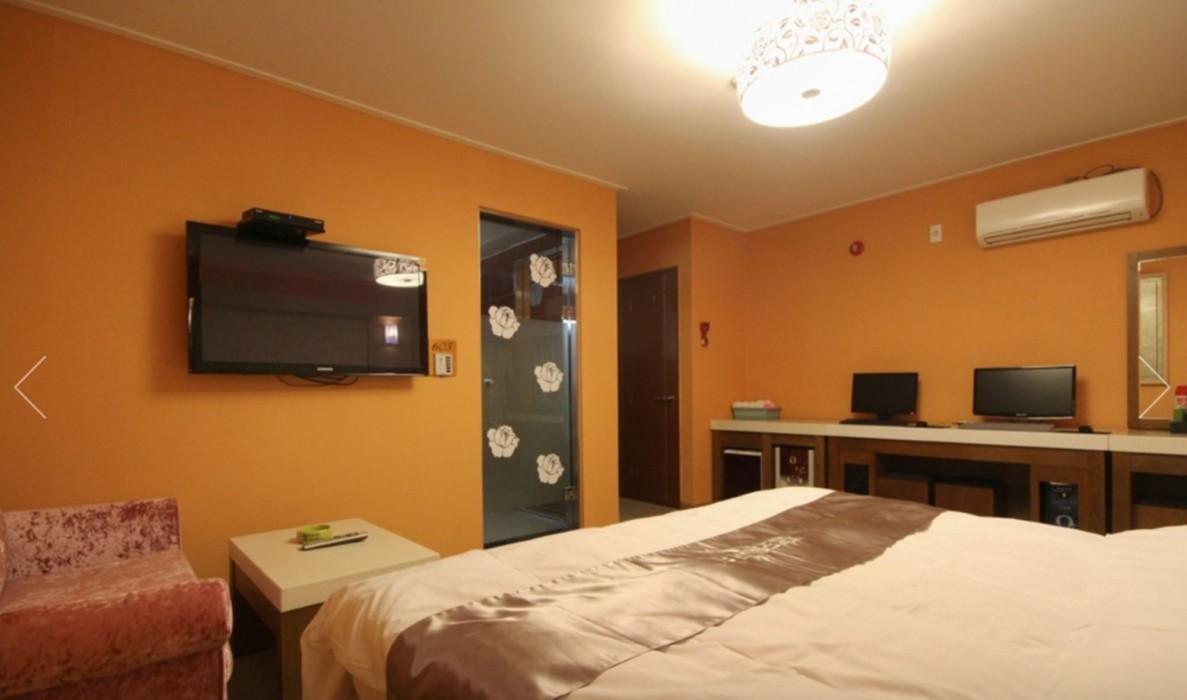 Beauty Motel 20/56