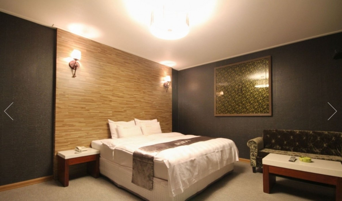 Beauty Motel 18/56