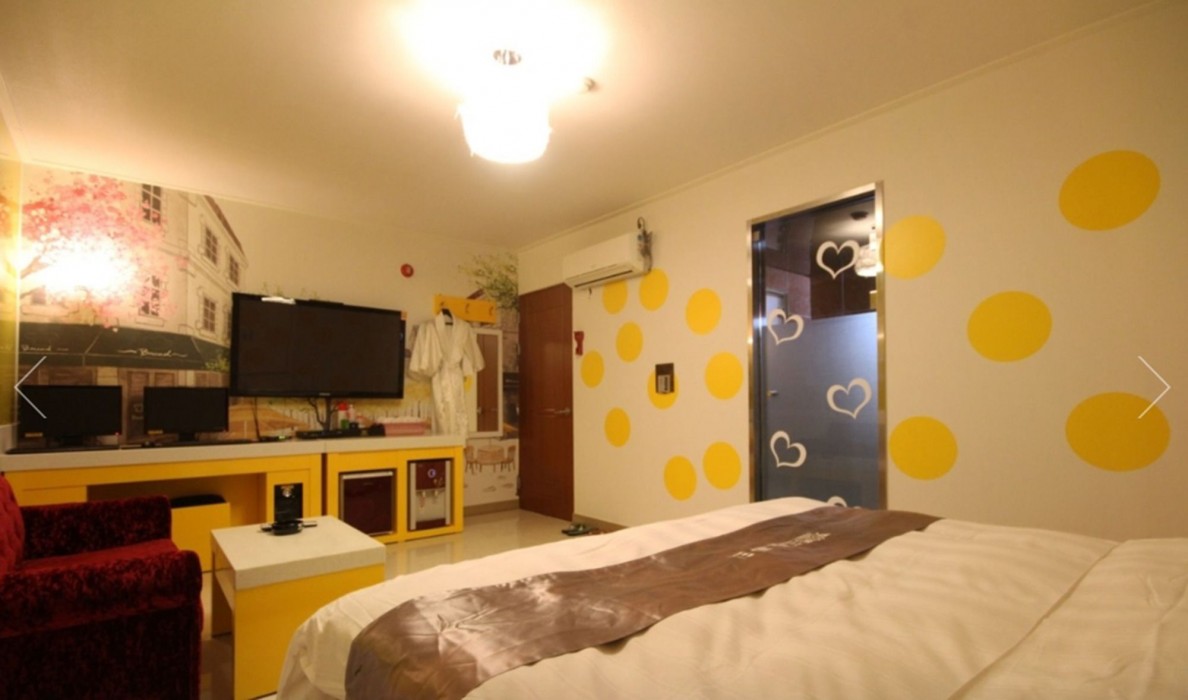 Beauty Motel 19/56