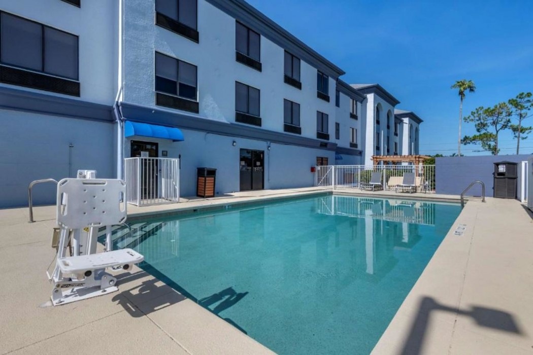 Best Western Plus Orlando East - UCF Area 12/25