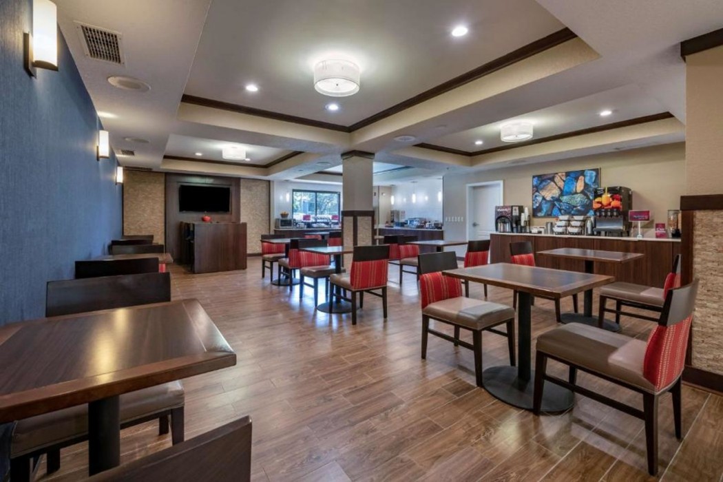 Best Western Plus Orlando East - UCF Area 10/25