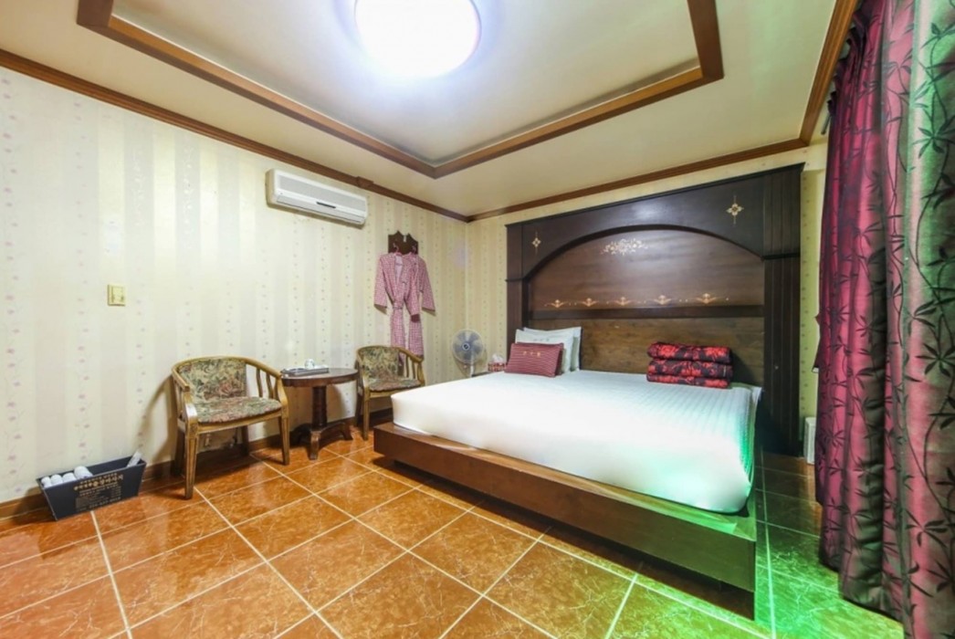 Ssan Motel Tongyeong 22/33