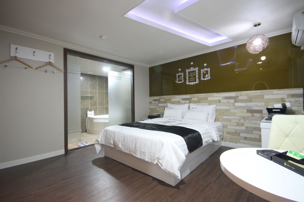 Mix Motel Jeonju 24/97