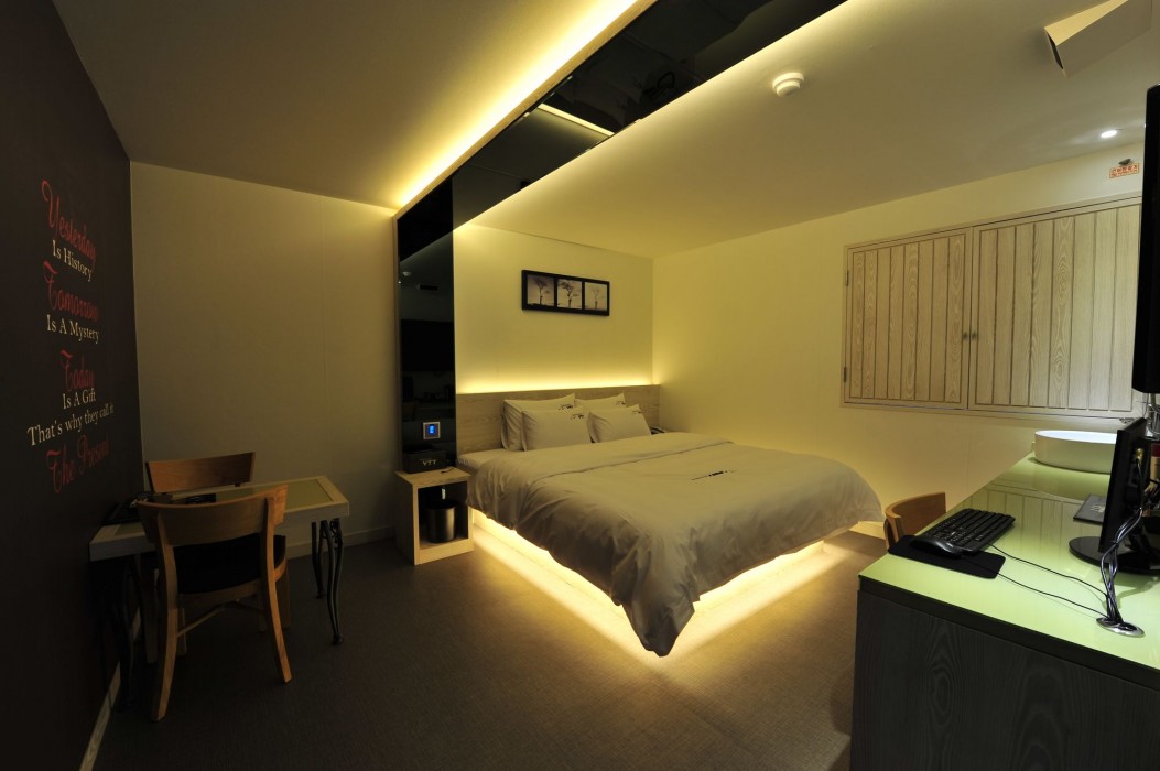 Ytt Motel 20/84