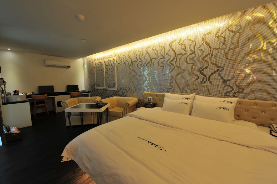 Ytt Motel 38/84