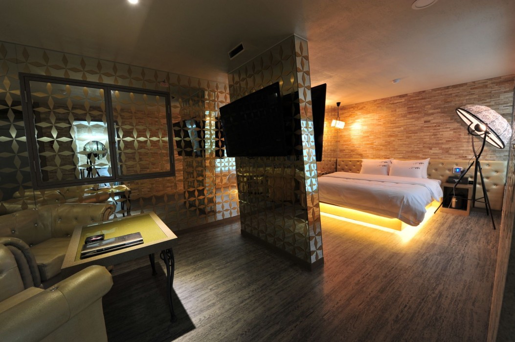 Ytt Motel 18/84