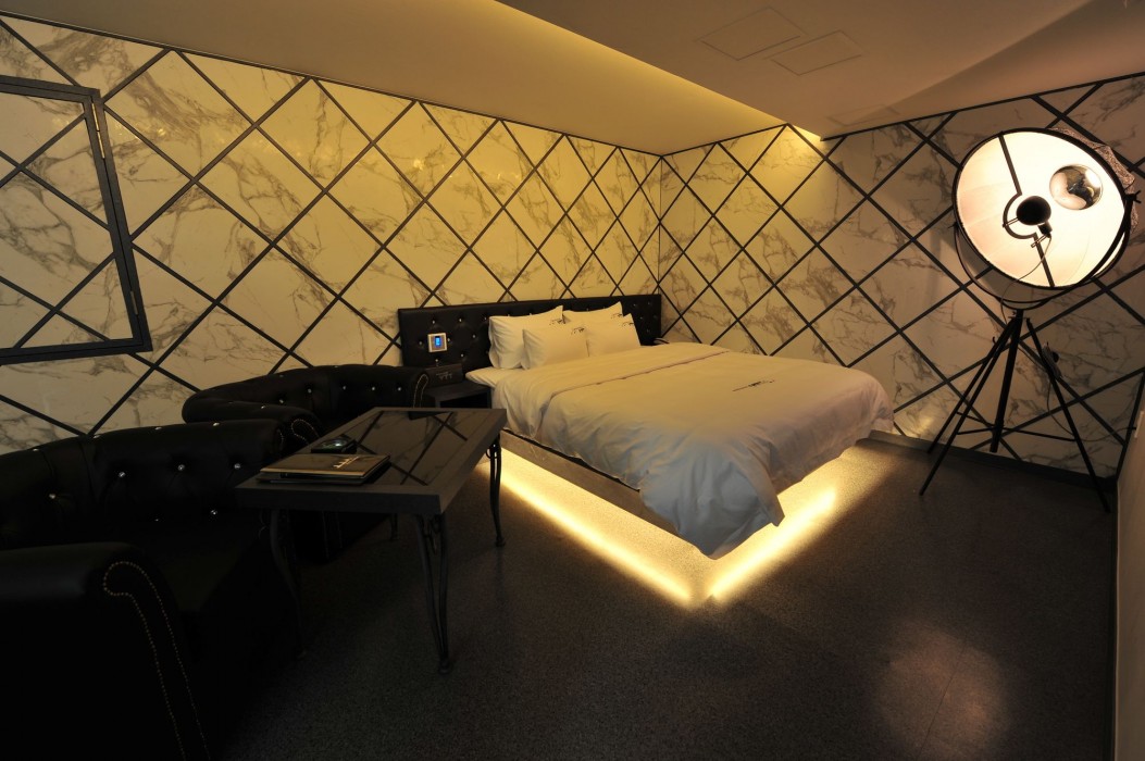 Ytt Motel 26/84