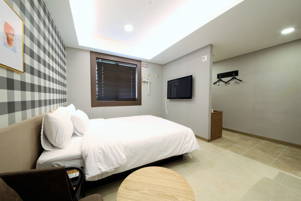 Star Hotel 37/72