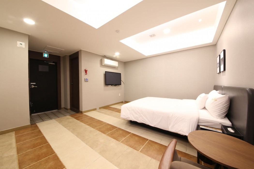 Star Hotel 46/72