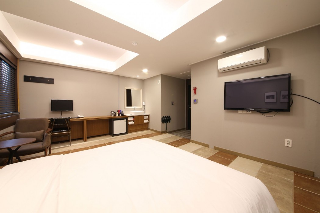 Star Hotel 29/72
