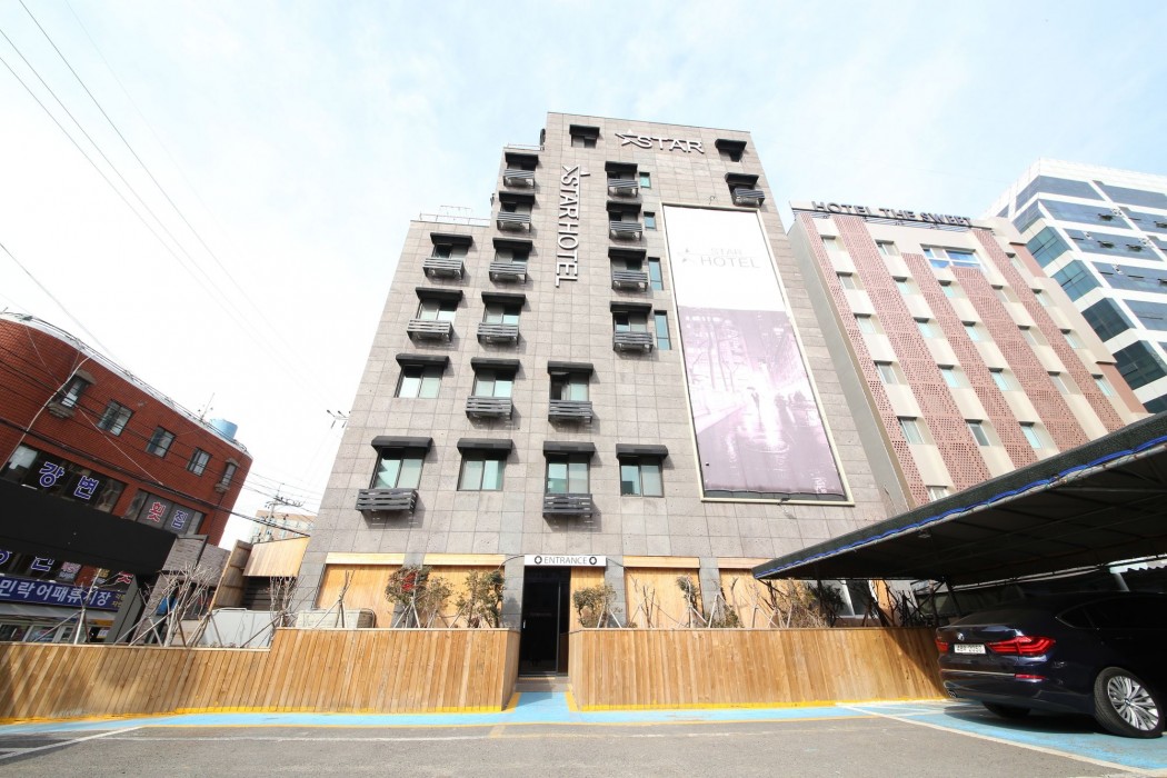 Star Hotel 53/72