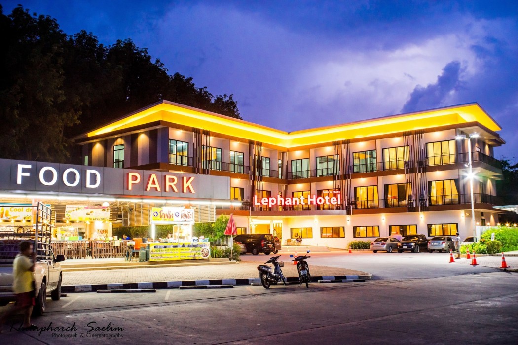 The Lephant Hotel 32/40