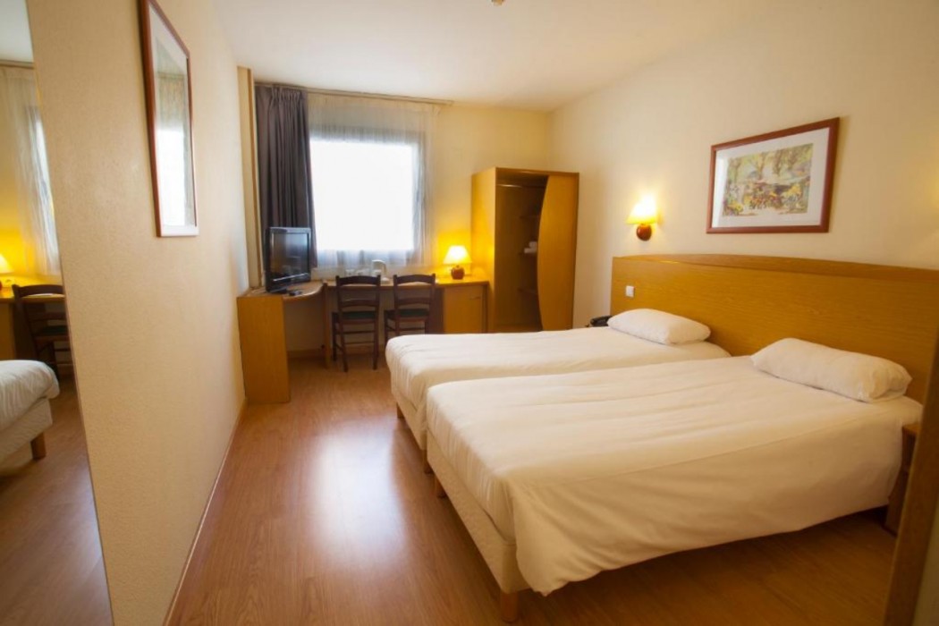 Travelodge Alicante Puerto 15/82