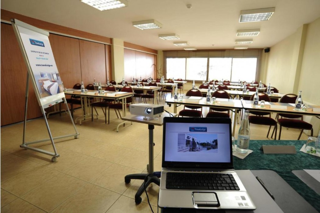 Travelodge Alicante Puerto 44/82
