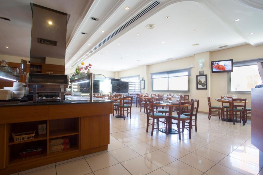 Travelodge Alicante Puerto 30/82