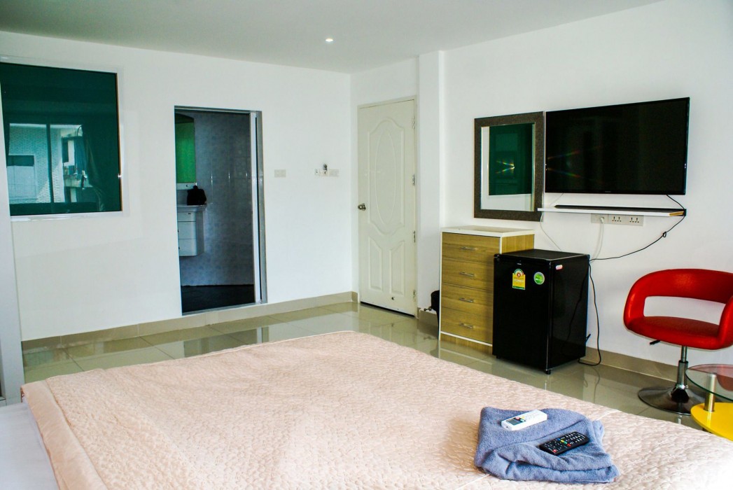 W-9 Hotel 35/73