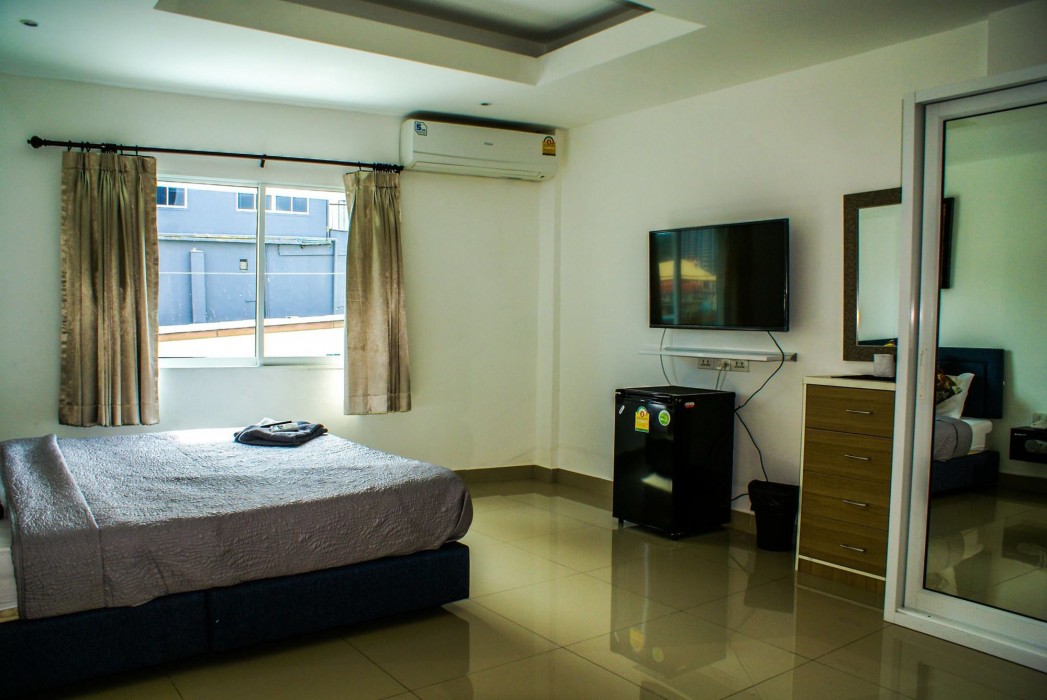 W-9 Hotel 29/73