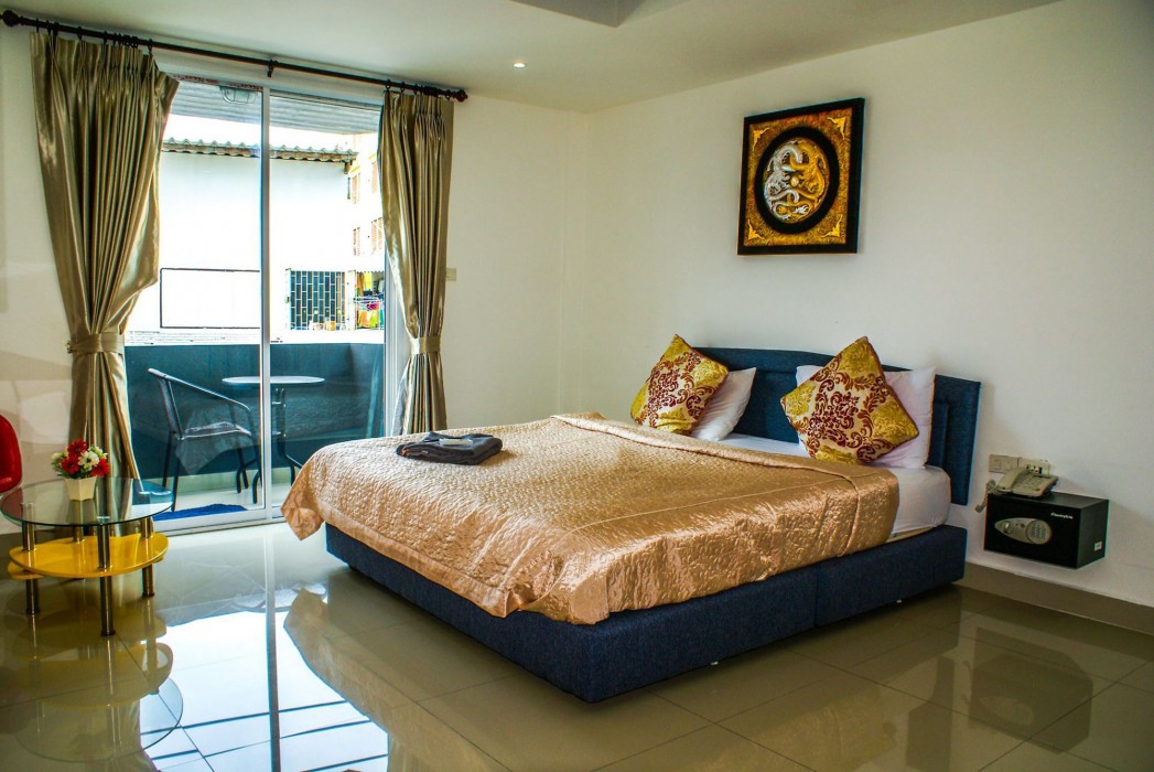 W-9 Hotel 47/73