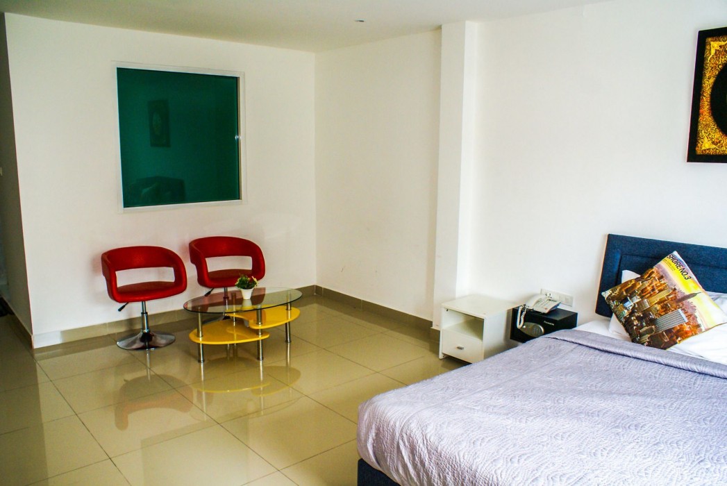 W-9 Hotel 41/73