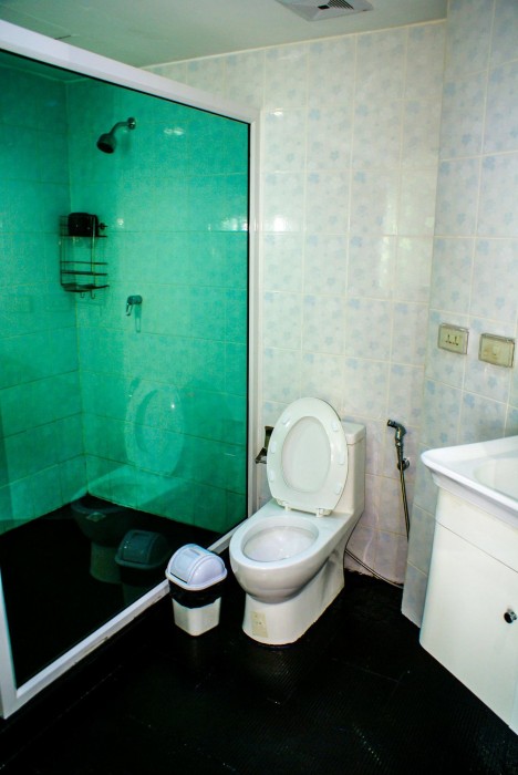 W-9 Hotel 36/73