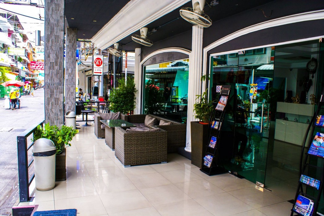 W-9 Hotel 39/73