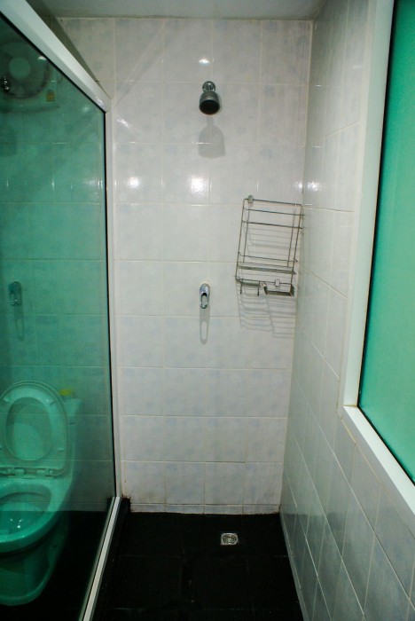 W-9 Hotel 32/73