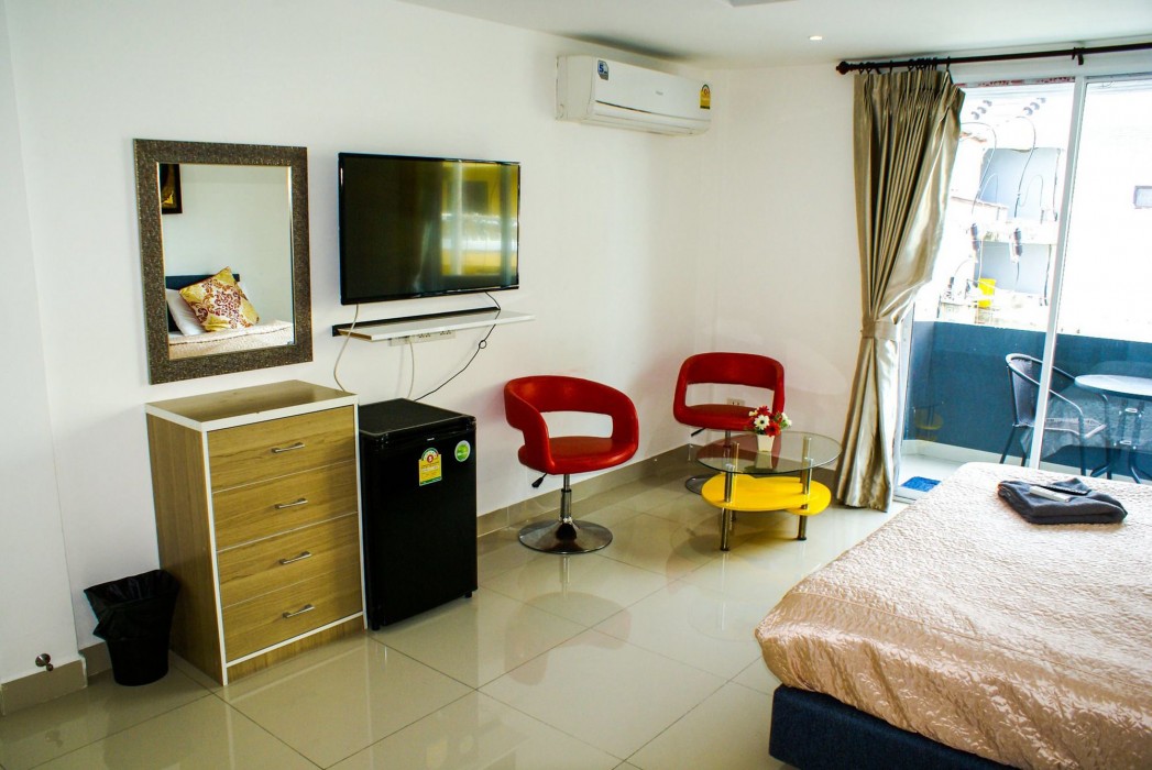 W-9 Hotel 44/73