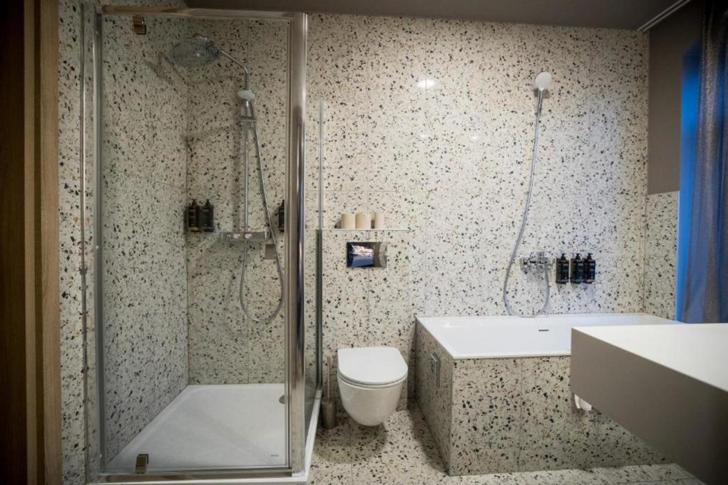 Conti Hotel 14/63
