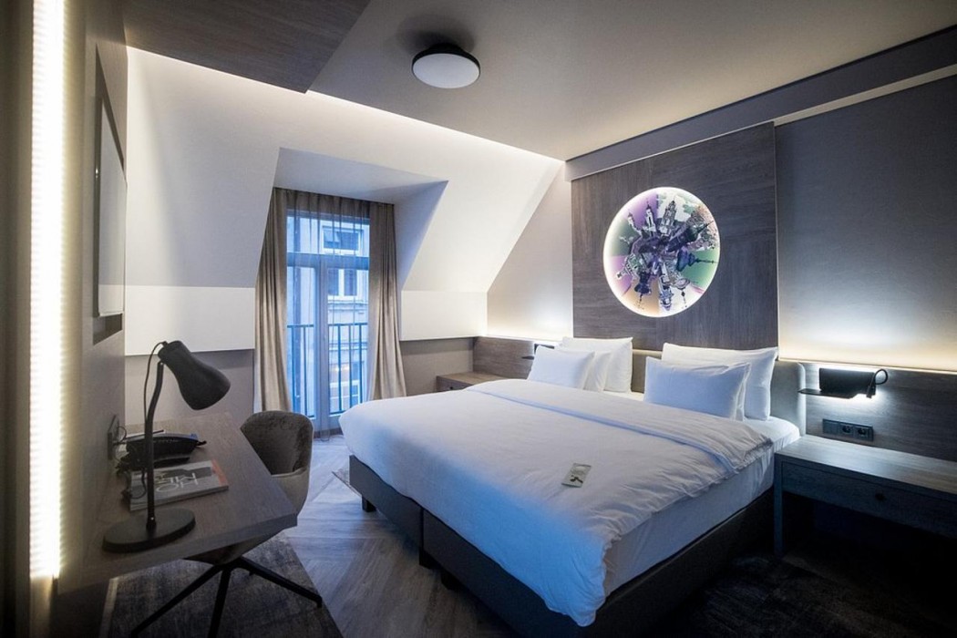 Conti Hotel 12/63