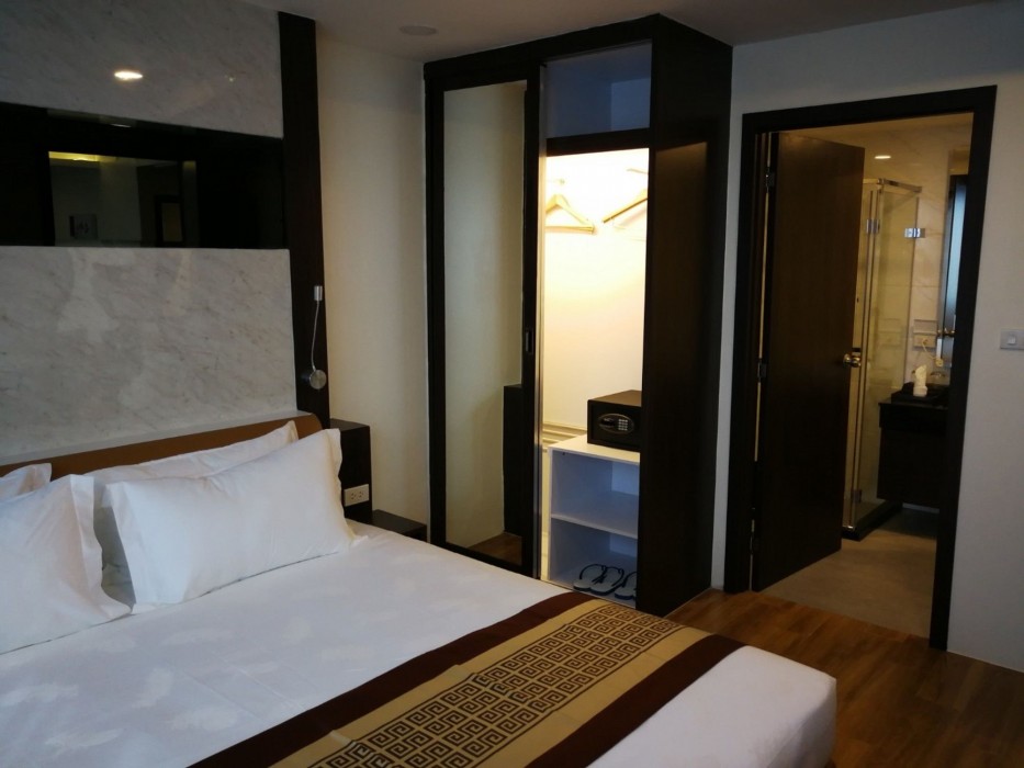Golden Jomtien Beach Hotel 66/100