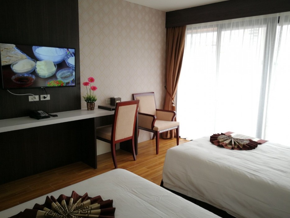 Golden Jomtien Beach Hotel 31/100