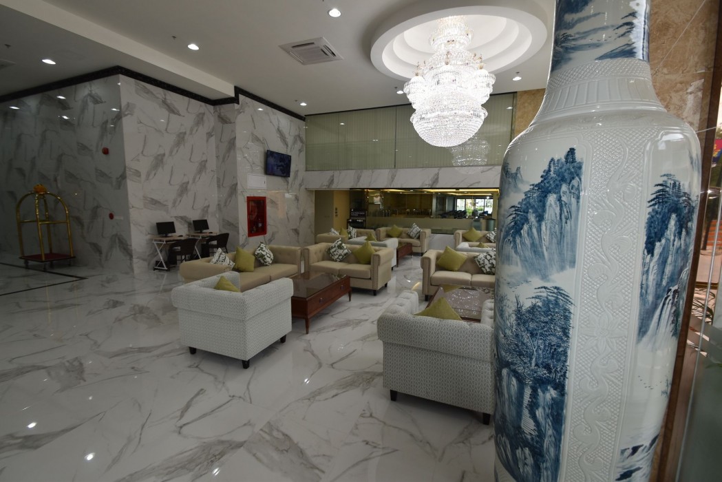 Golden Jomtien Beach Hotel 35/100