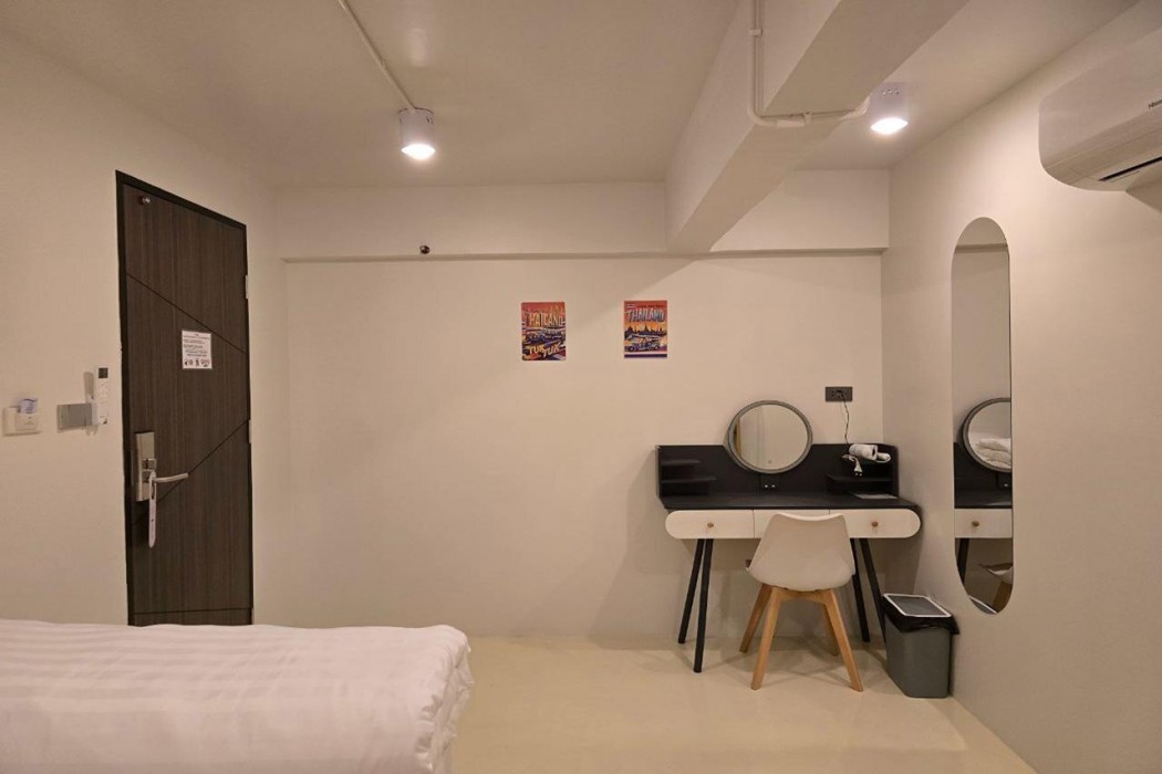 Tuk Tuk Hostel 23/70