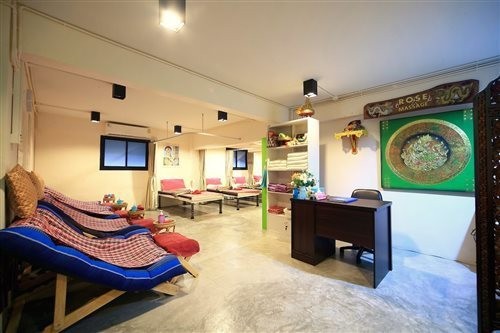 Tuk Tuk Hostel 11/70
