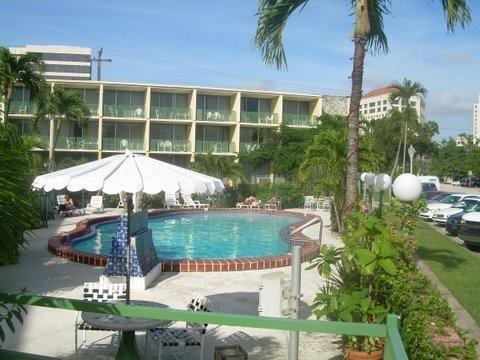 Chateaubleau Hotel 37/61