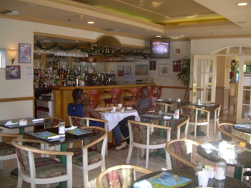 Chateaubleau Hotel 32/61