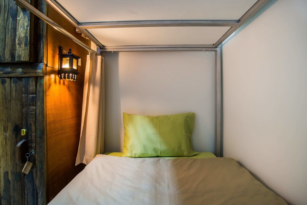 Banthat Thong Hostel 25/35