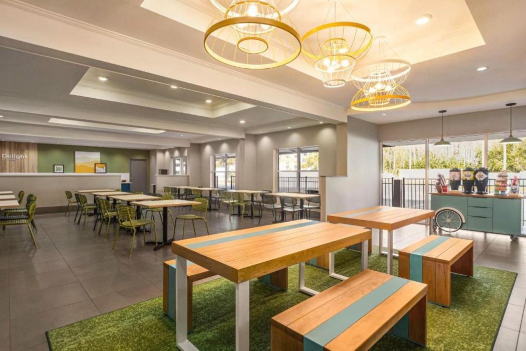 Spark by Hilton Orlando Universal Blvd 8/11