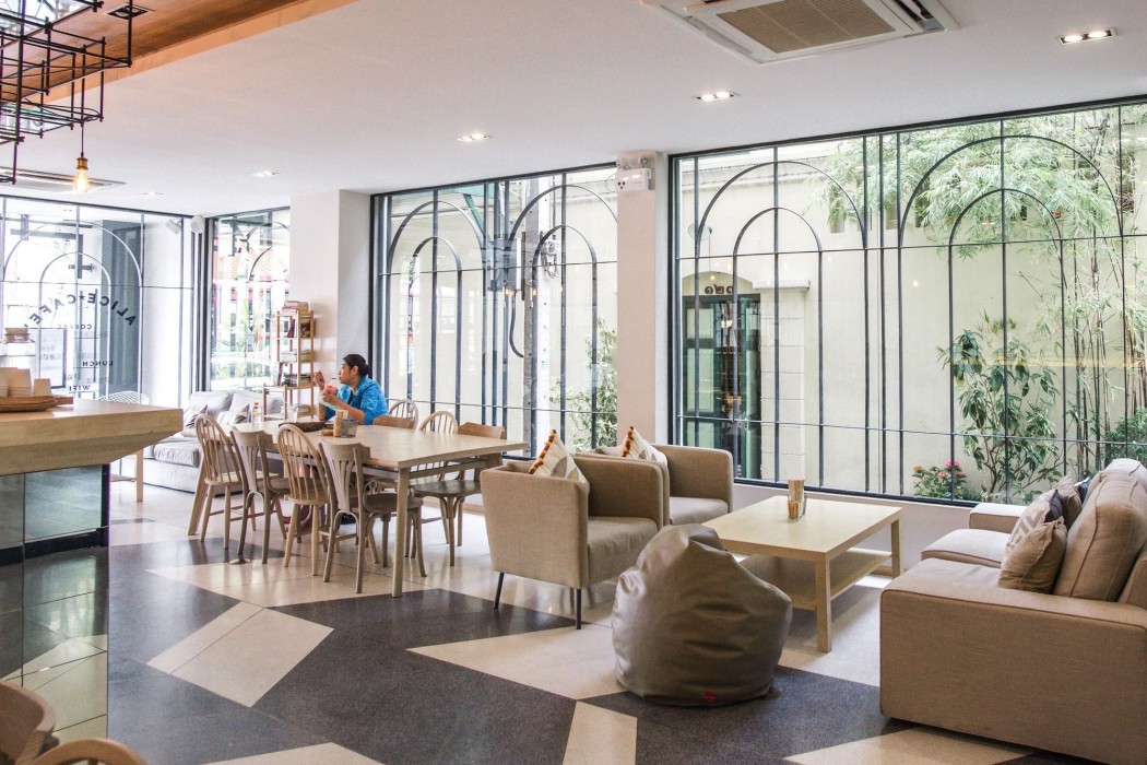 Issara By D Hostel 56/93
