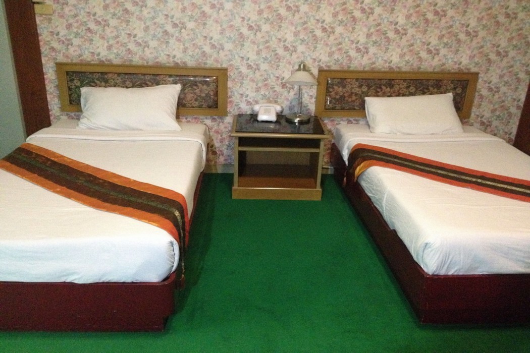 Chao Phya Grand Hotel 52/64