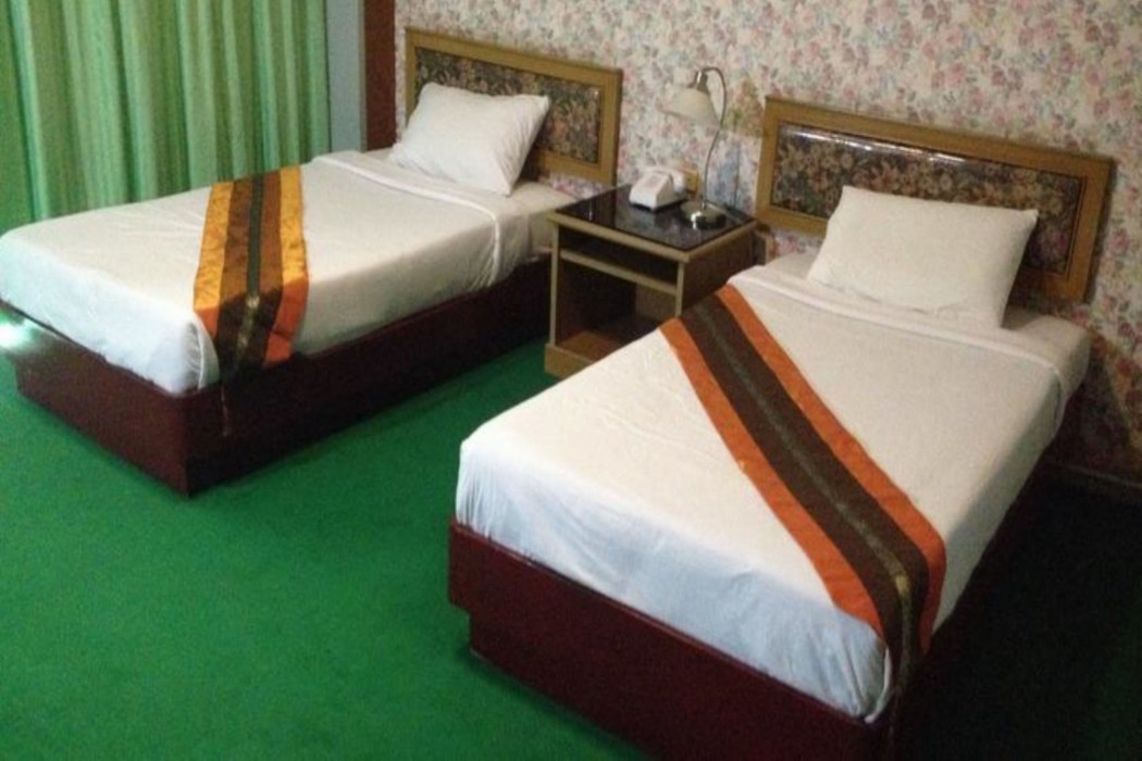 Chao Phya Grand Hotel 36/64