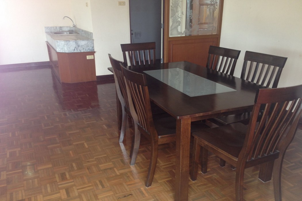 Chao Phya Grand Hotel 44/64