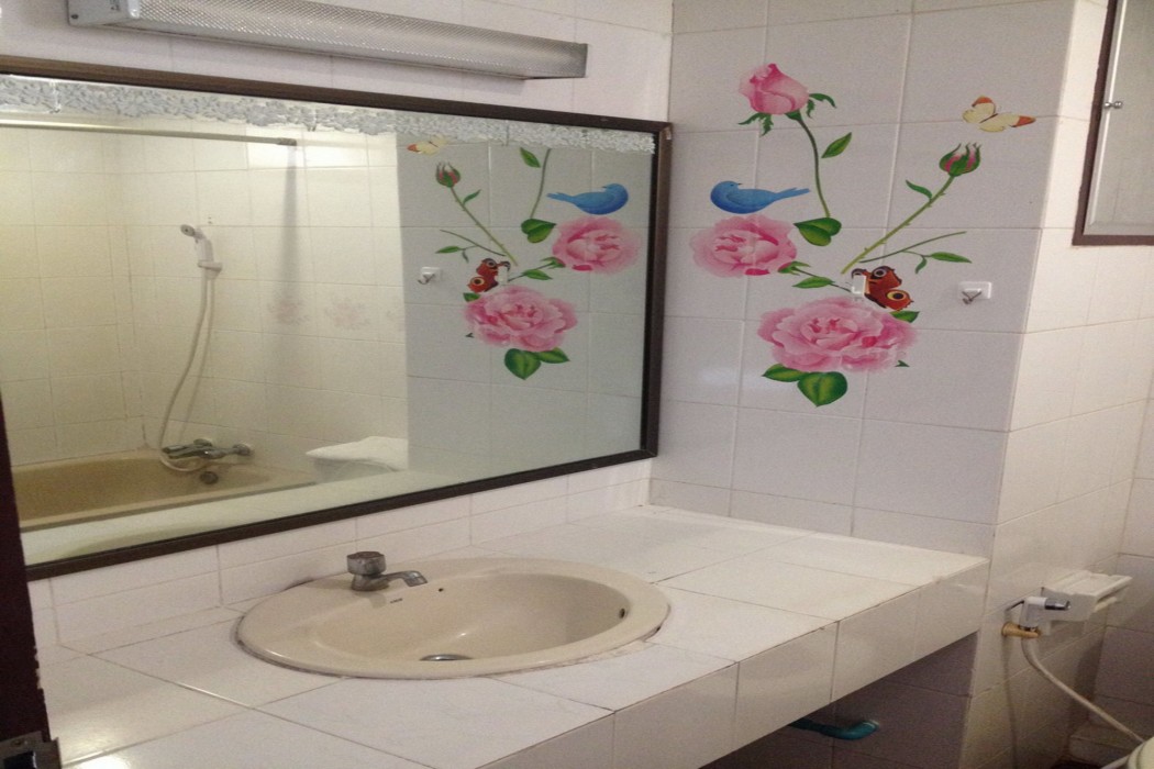Chao Phya Grand Hotel 34/64