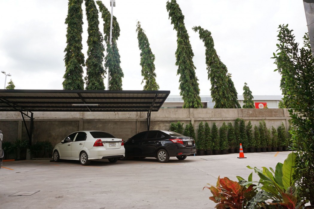 B-Black Residence 28/48
