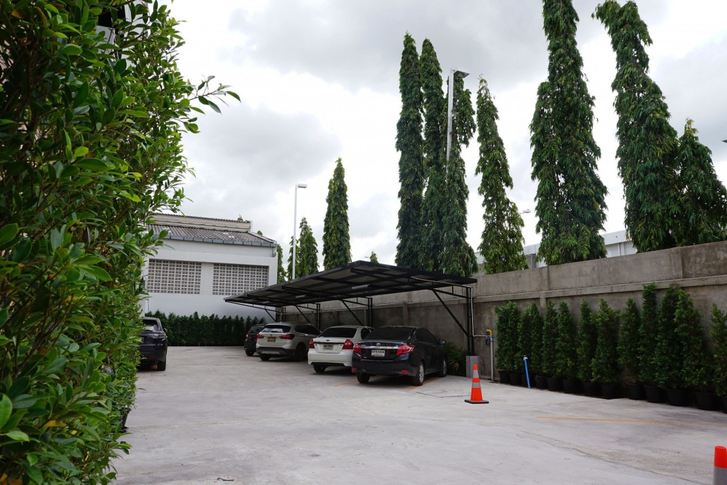 B-Black Residence 27/48