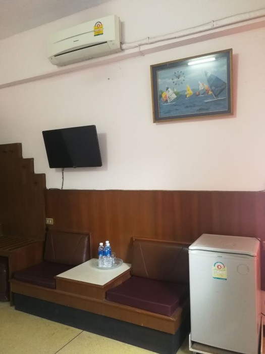 Laem Thong Hotel 23/39