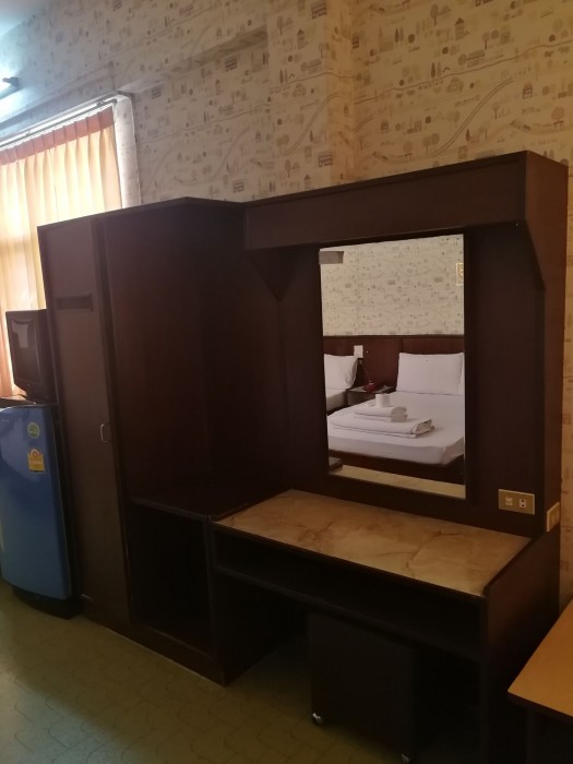 Laem Thong Hotel 32/39